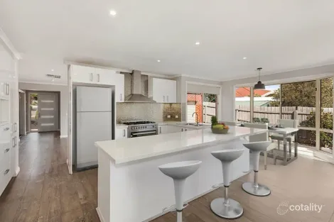 Property photo of 2 Thomas Place Wallan VIC 3756