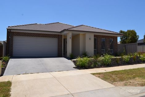 Property photo of 31 Villella Drive Pakenham VIC 3810