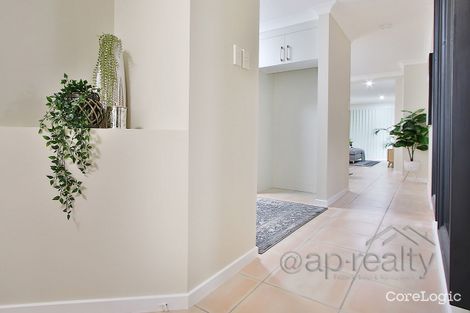 Property photo of 15 Beamont Place Forest Lake QLD 4078