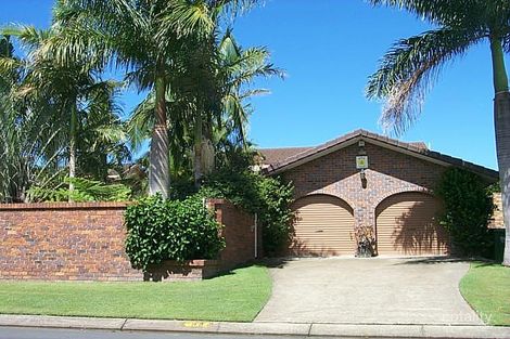 93 Witt Ave, Carrara, QLD 4211