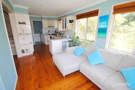 Property photo of 1 Fiesta Crescent Copacabana NSW 2251