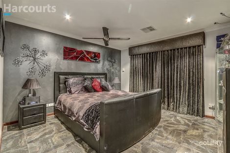 Property photo of 12 Wisely Court Aubin Grove WA 6164