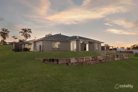 13 Drysdale Pl, Kensington Grove, QLD 4341