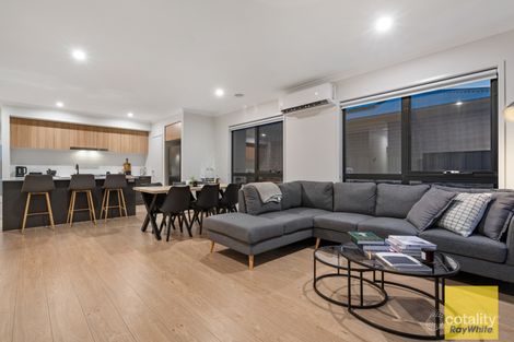 Property photo of 11 Alaska Road Truganina VIC 3029
