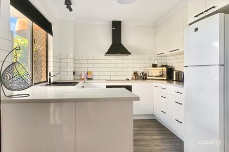 4/383 Esplanade, Torquay, QLD 4655