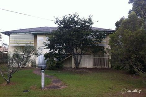 Property photo of 40 Besham Parade Wynnum QLD 4178