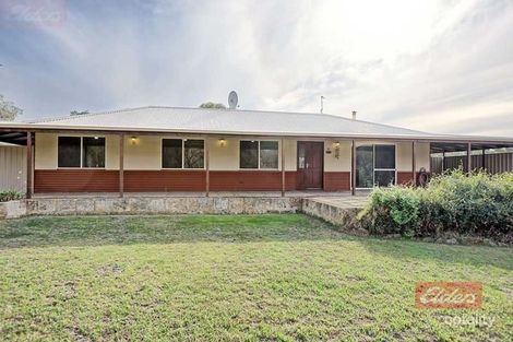 Property photo of 10 Cheetaning Street Wandering WA 6308
