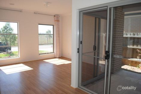 Property photo of 20 Canegrass Drive Point Cook VIC 3030