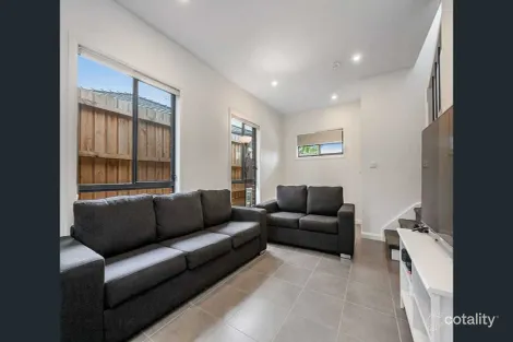 Property photo of 5/36 Pickett Street Reservoir VIC 3073