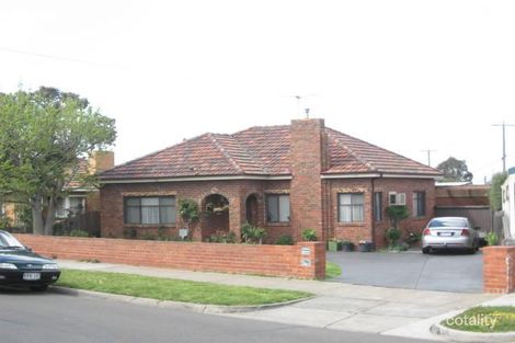 4 Marchant Ave, Reservoir, VIC 3073