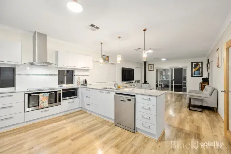 19 Farnell Rd, Byford, WA 6122