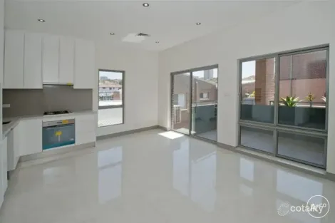 11/10-16 Bream St, Coogee, NSW 2034