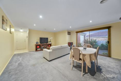Property photo of 28 Raffindale Crescent Cranbourne West VIC 3977