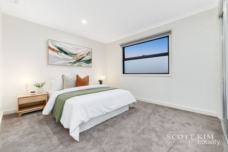 Property photo of 10 Blamey Street Bentleigh East VIC 3165