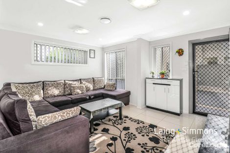 Property photo of 1/30 Australis Drive Ropes Crossing NSW 2760