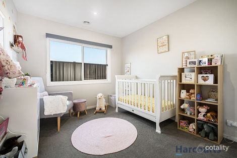 Property photo of 63 Canopy Avenue Alfredton VIC 3350