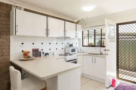 Property photo of 3/6 Albert Street Eagleby QLD 4207