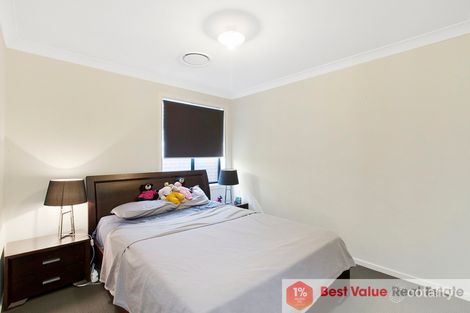 Property photo of 58 Finsbury Circuit Ropes Crossing NSW 2760