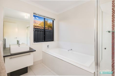 Property photo of 48 Greenfield Drive Epsom VIC 3551