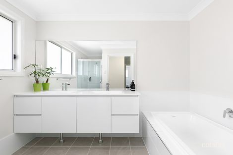 Property photo of 1/10A Lee Crescent Birmingham Gardens NSW 2287