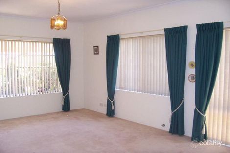 Property photo of 2 Harrington Crescent Leeming WA 6149