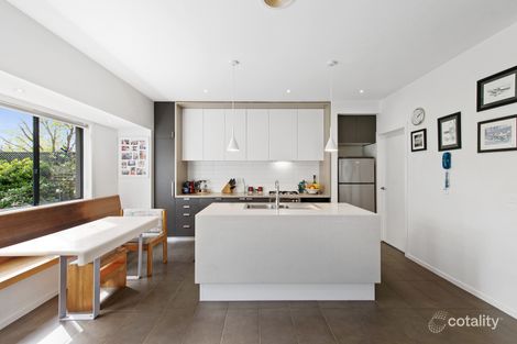 Property photo of 3 Viewmount Place Sandhurst VIC 3977