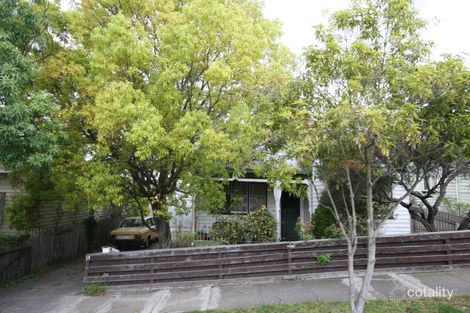 19 Huntingdon St, Newtown, VIC 3220