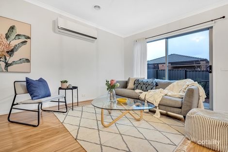 Property photo of 14 Viewmont Avenue Craigieburn VIC 3064