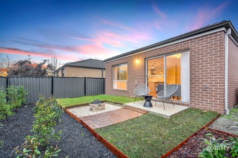 Property photo of 14 Viewmont Avenue Craigieburn VIC 3064