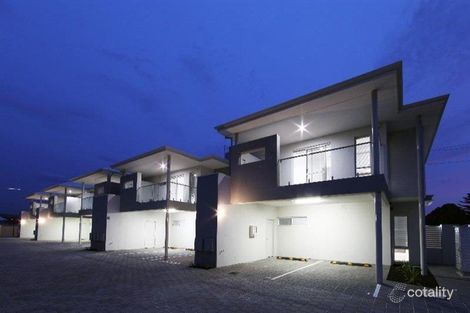 9/2a Wroxton St, Midland, WA 6056