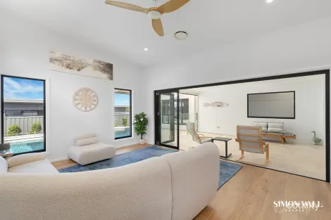 Property photo of 4 Outrigger Drive Teralba NSW 2284