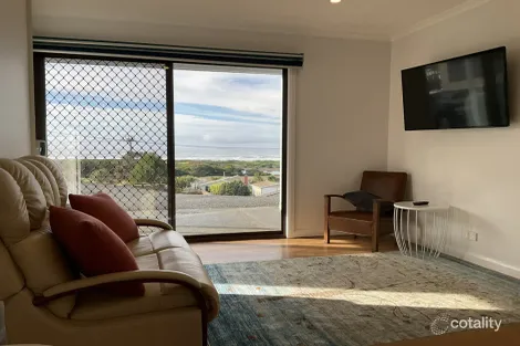 124 Scamander Ave, Scamander, TAS 7215