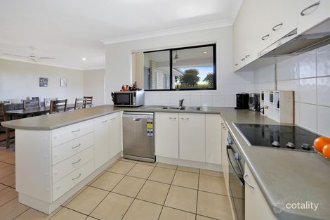 Property photo of 19 Blake Court Thabeban QLD 4670