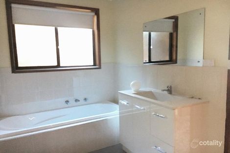 Property photo of 2/5 Olive Grove Mount Clear VIC 3350