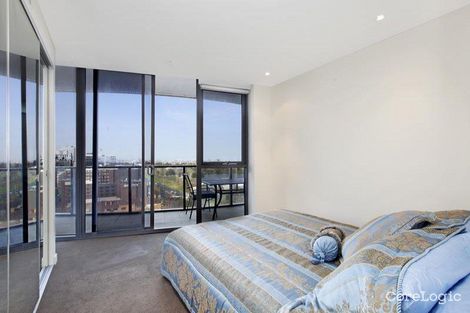 Property photo of 1107/55 Queens Road Melbourne VIC 3004