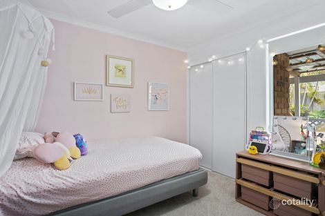 Property photo of 2/74 Village Way Oxenford QLD 4210