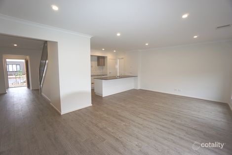 Property photo of 25 Amaroo Walk Werribee VIC 3030