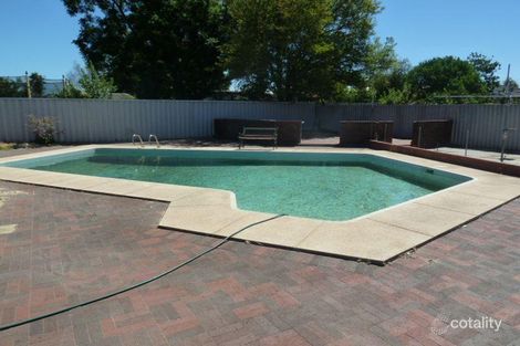 14 Crossford St, Thornlie, WA 6108