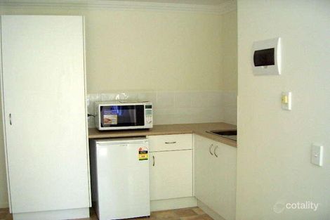 Property photo of 2/9 Lindsay Street Bundamba QLD 4304