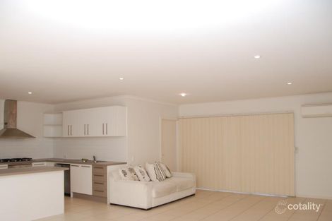 Property photo of 1/3 Sunline Avenue Noble Park North VIC 3174