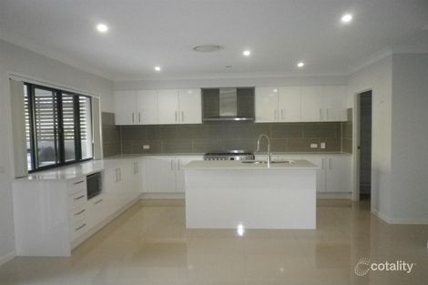 Property photo of 4 Bunderoo Circuit Pimpama QLD 4209