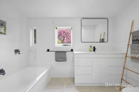 Property photo of 16 Pelissier Street Somerset TAS 7322