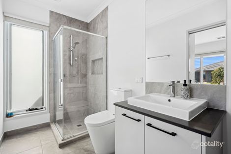 Property photo of 19 Callistemon Circuit Lara VIC 3212