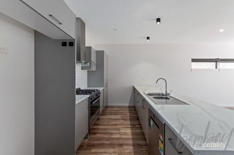 Property photo of 1 Ludeman Drive Wollert VIC 3750
