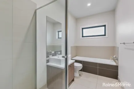 Property photo of 2/50 Conifer Avenue Brooklyn VIC 3012