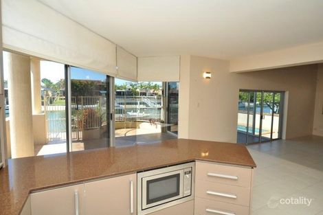 Property photo of 11 Seaspray Street Paradise Point QLD 4216