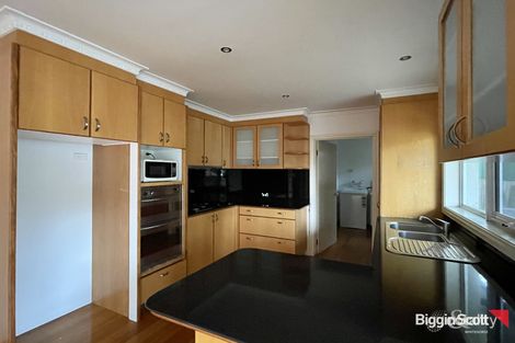 Property photo of 2/72 Tunstall Road Donvale VIC 3111