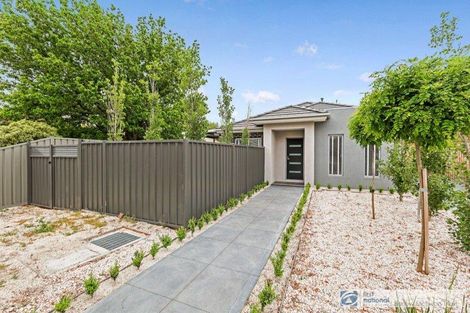 1/12 Seagull Ave, Altona, VIC 3018