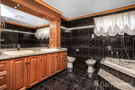 Property photo of 6 Beecroft Drive Westmeadows VIC 3049
