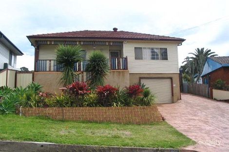 32 Ranchby Ave, Lake Heights, NSW 2502